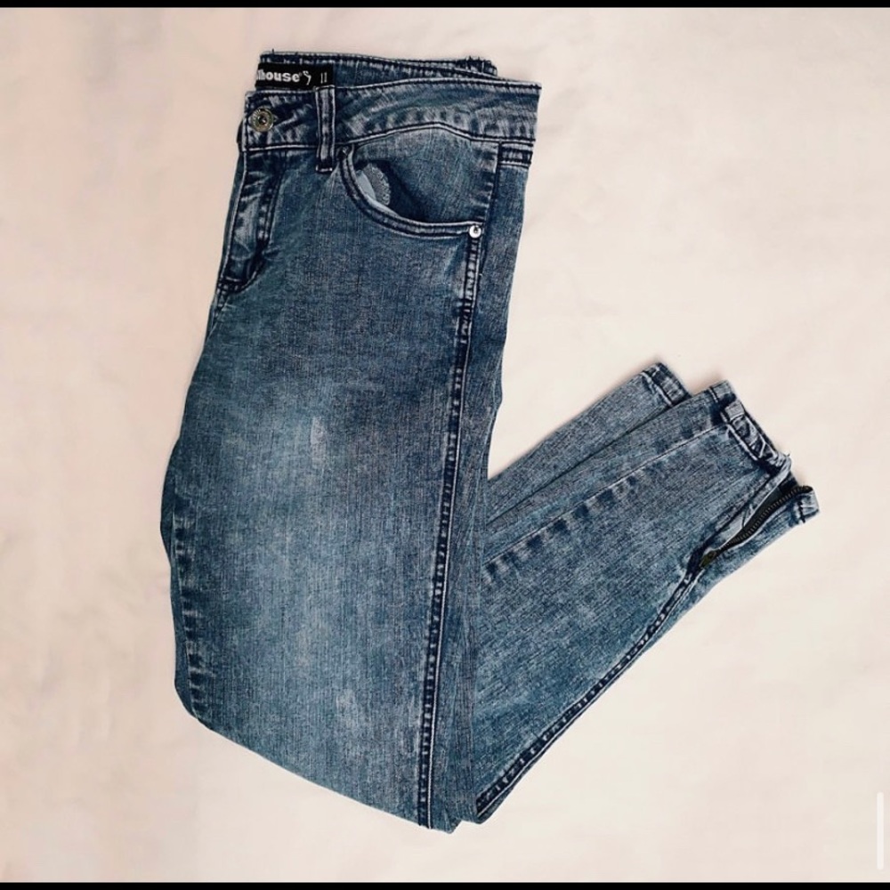 Dollhouse Skinny Jeans with Ankle Zipper